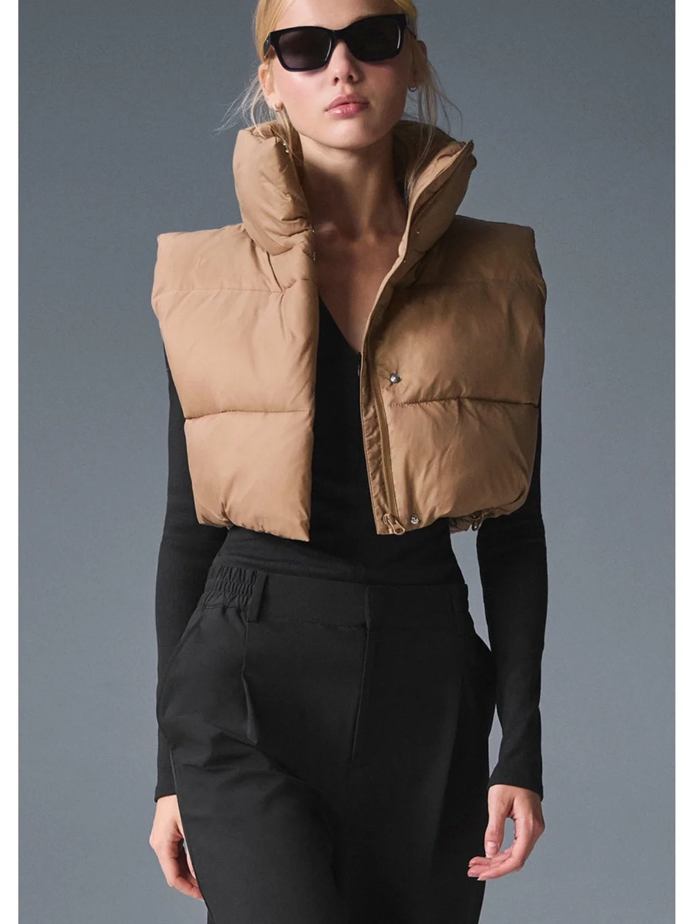 NWT ALO Yoga Extreme Cropped Gold Rush Puffer Vest